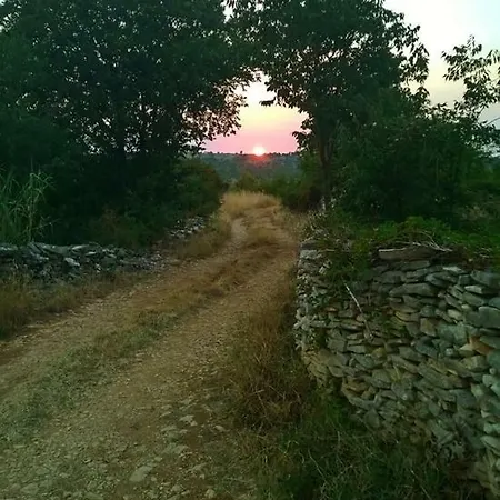 شقة Tome Pridraga