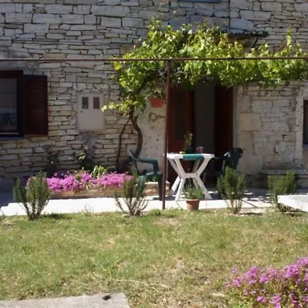 Tome Apartment *
